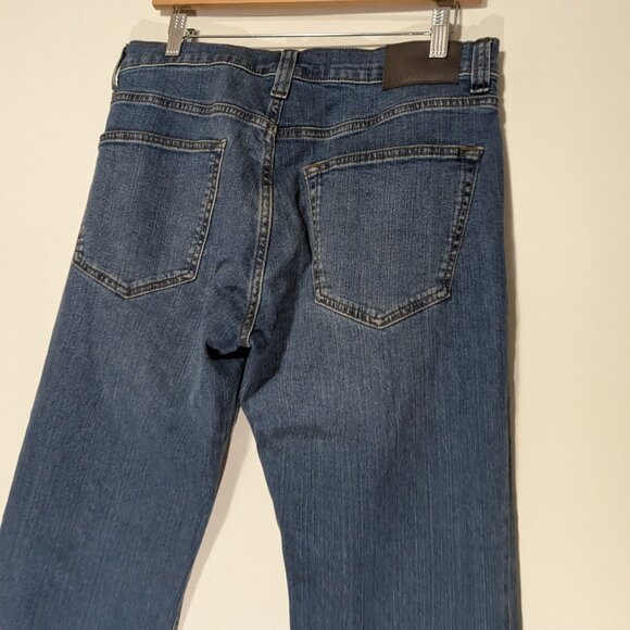 *3/$10* Denver Hayes Straight Leg Jeans Size 32 x 30 - Picture 5 of 7